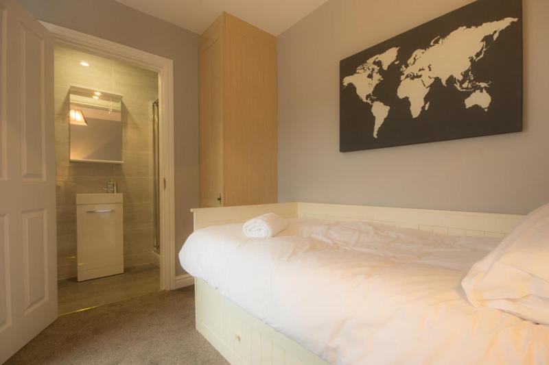 Haddon Cottage - Darwin Lake Holiday Village Матлок Екстер'єр фото